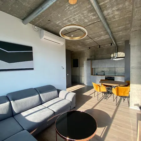 Sunny Apartment Διαμέρισμα Κάουνας